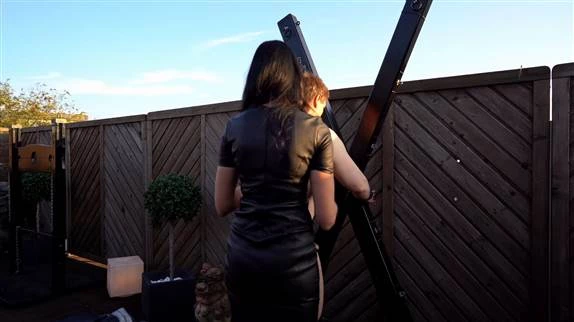 Lady Johanna in Video Outdoor Session Part 1 (2023/MPEG-4/485 MB)