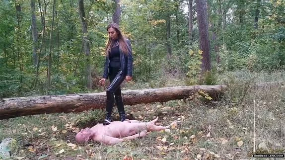 Goddess Lena in Video Bootservant Is Used And Humiliated (2024/MPEG-4/462 MB)