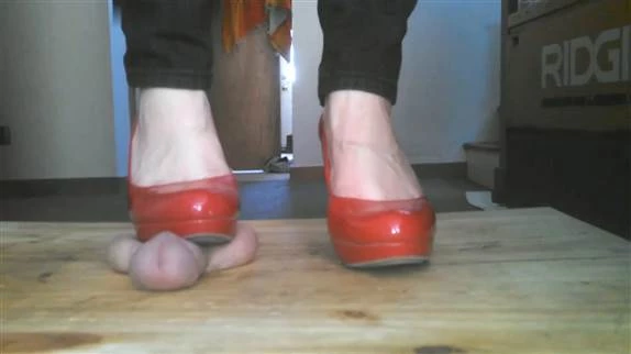 Jewels Foot Fantasy Gems in Video Crushing His Cock and Balls in Red Pumps (2024/MPEG-4/127 MB)