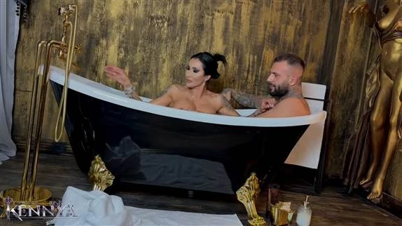 Mistress Kennya in Video Serving us in our bath (2024/MPEG-4/1014 MB)