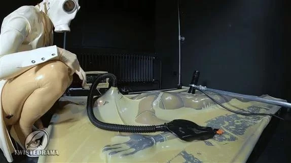 Overnight Stay in Rubber Hospital (2025/MPEG-4/672 MB)