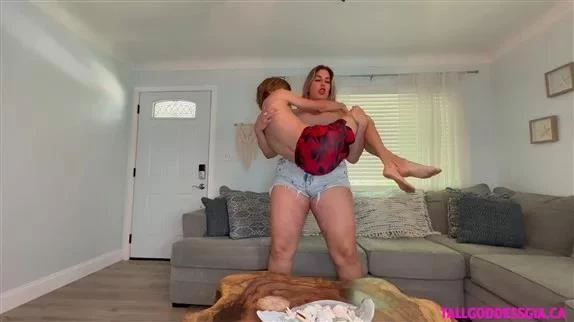 Tall Goddess Gia - Cradling And Spanking Baby Boy (2025/MPEG-4/180 MB)