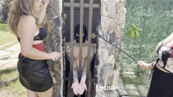 Sadic Sadie - Hard Corporal Punishment In Cage Hand Cane Bastinado And Other Humiliation (2025/MPEG-4/149 MB)