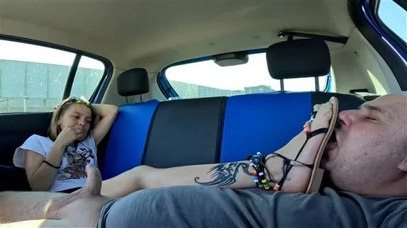 Mistress Yammy Boots in Video Sandals Domination In The Car (2025/MPEG-4/935 MB)