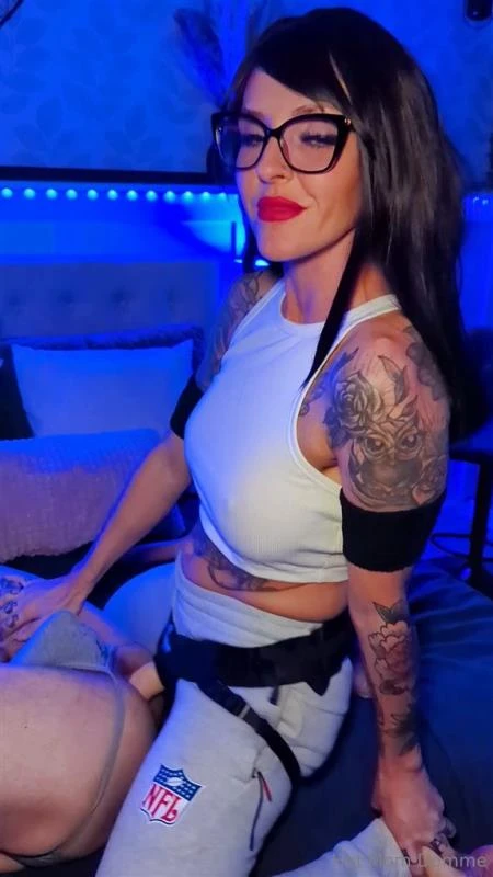 HotMomDomme in Video I Stroked That Hole In Many Of Positions In This One (2025/MPEG-4/453 MB)