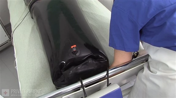 Private Patient in Video More Rubber 08 (2025/MPEG-4/236 MB)