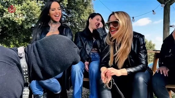 MissErinia in Video Submissive Humiliated And Fucked In The Ass By Four Goddesses (2025/MPEG-4/1.03 GB)
