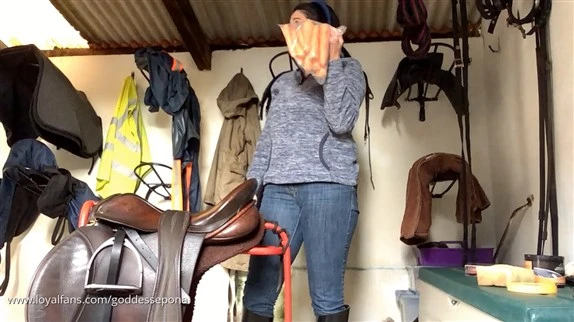 Goddess Epona in Video Sub Is Late Taking Goddess Shopping (2025/MPEG-4/161 MB)