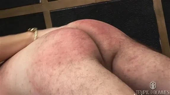 ALEXANDRA BALANCE in Video Red Ass Slave (2025/MPEG-4/193 MB)