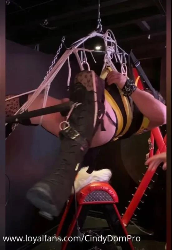 Mistress Cindy in Video Well filled Suspension (2025/MPEG-4/43.0 MB)