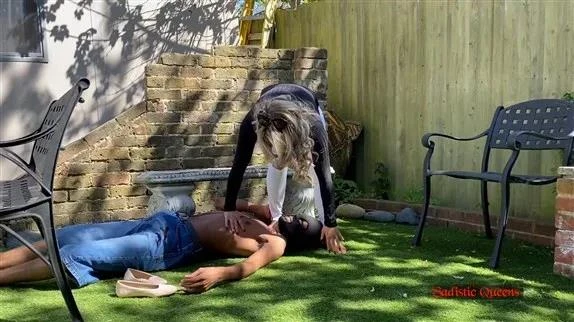 Sadistic Queens in Video Squishysax - Miss Courtney - I Want To Crush Your Esophagus (2025/MPEG-4/1.22 GB)