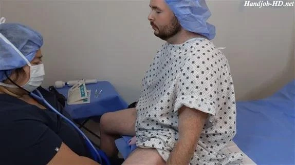 ClinicCouple in Video Doctor Performs Tease - Breath Play And Milking (2025/MPEG-4/1.51 GB)