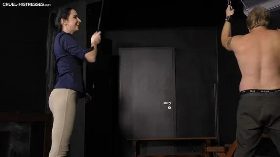 Cruel-Mistresses in Video Strickt Kittina And Her Whip (2025/MPEG-4/546 MB)