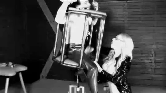 MONICA MILF in Video Monkey In A Cage (2025/MPEG-4/195 MB)