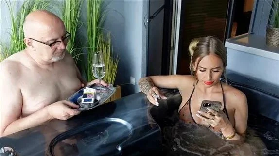 planetfemdom clips 4 you in Video Goddess Kira Gold - BRAND NEW!! - Obedient servant and human ashtray for the Goddess in the whirlpool (2026/MPEG-4/848 MB)