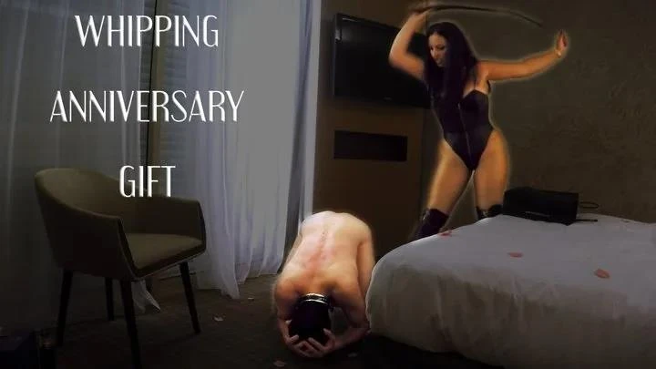 Ezada Sinn in Video Whipping Reward Game Matriarch Ezada Sinn Punishes Her Generous Chattel (2026/MPEG-4/539 MB)