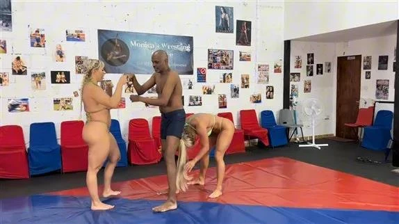 Denise Anders Femdom Fantasy in Video Strong Girls Lift Carry Man With Ease (2026/MPEG-4/1.11 GB)