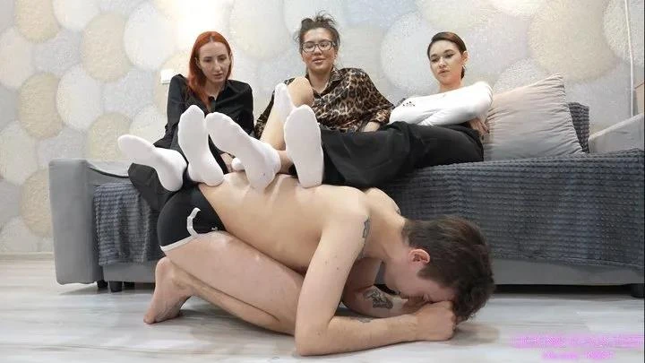 Licking Girls Feet in Video Allison Victoria And Sheila Pathetic Bitch Boy Worships Three Pairs Of Feet Hd (2026/MPEG-4/1.06 GB)