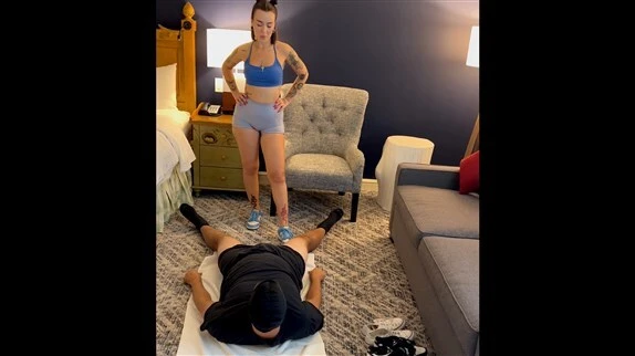 Sneaker Ballbusting Studio - The Queen Her Nike Af1's And Brutal Kicks